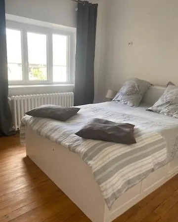 Apartament Chaleureux Et Accueillant A Quelques Pas De La