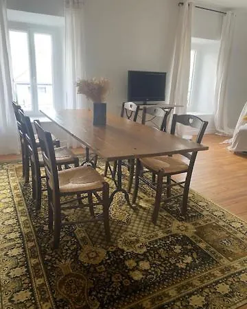 Chaleureux Et Accueillant A Quelques Pas De La *