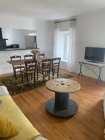 Chaleureux Et Accueillant A Quelques Pas De La * Lingreville