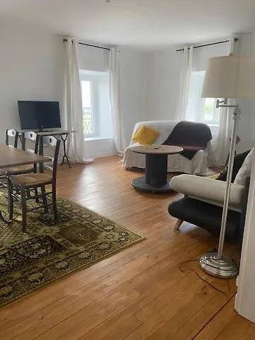 Chaleureux Et Accueillant A Quelques Pas De La