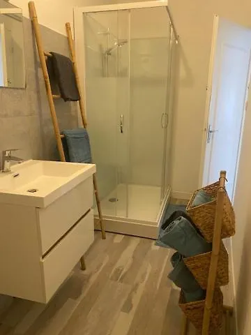 Chaleureux Et Accueillant A Quelques Pas De La